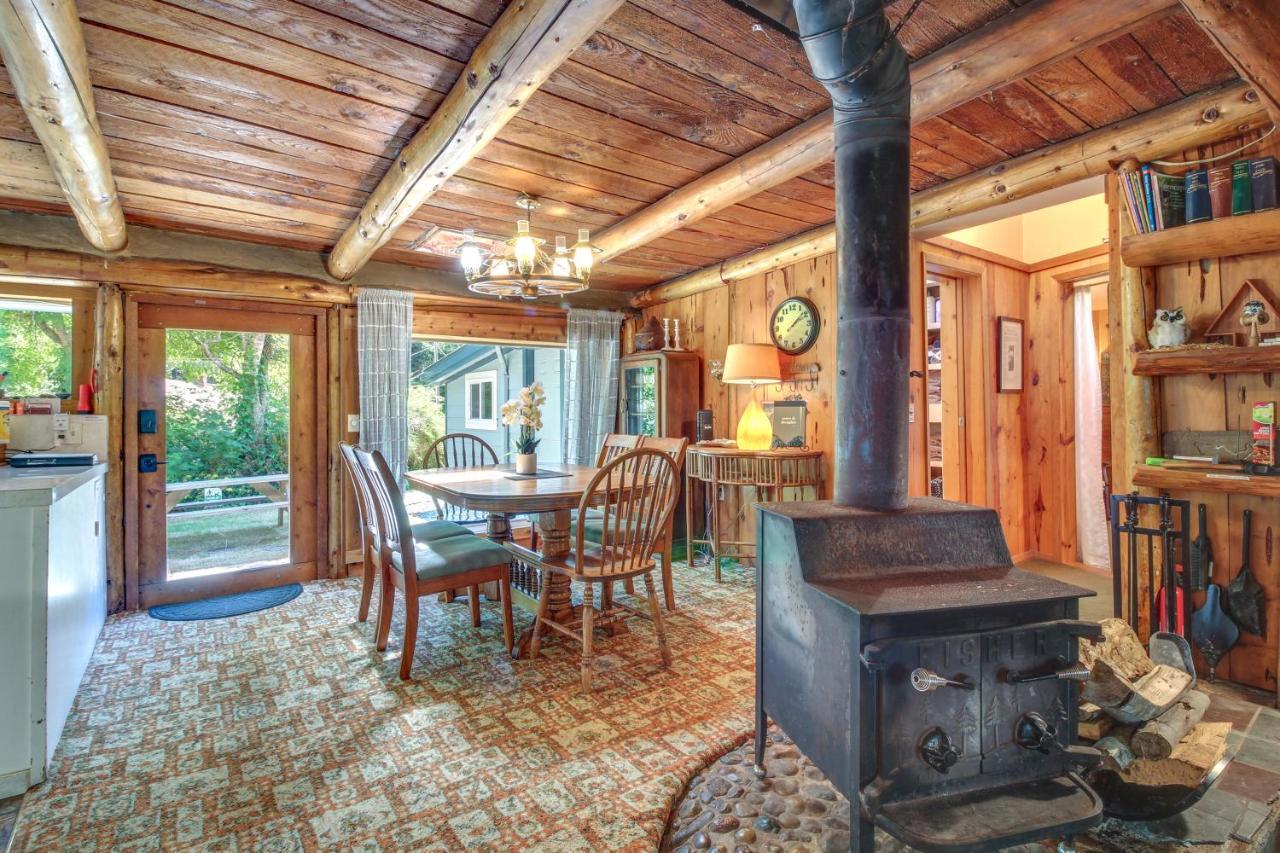 Rustic Bandon Log Cabin On 5 Acres Of Woodlands! ภายนอก รูปภาพ