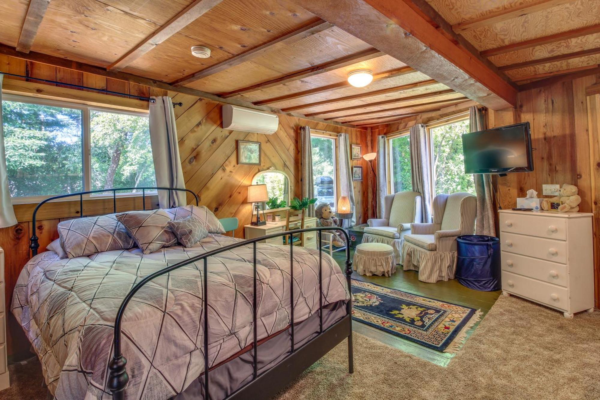Rustic Bandon Log Cabin On 5 Acres Of Woodlands! ภายนอก รูปภาพ